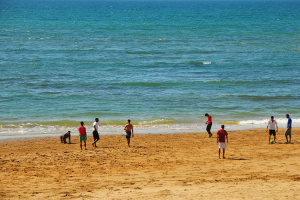 Fußballspieler am Strand von Agadir