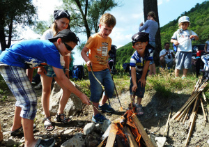 Familienurlaub in Österreich: Lagerfeuer