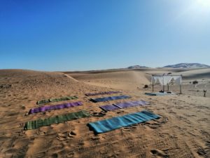 Yoga in der Wüste