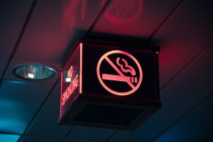 Warum Du im Flugzeug nicht rauchen darfst