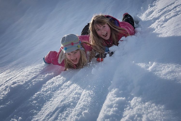 Winterurlaub mit Kindern ohne Ski © Pezibear